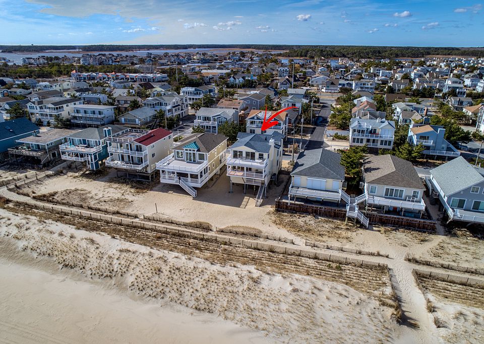 1st image of 800 S Ocean Dr