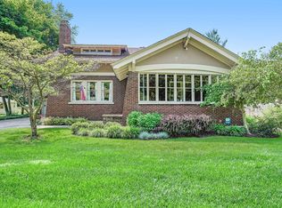 1109 Parmelee Ave NW, Grand Rapids, MI 49504