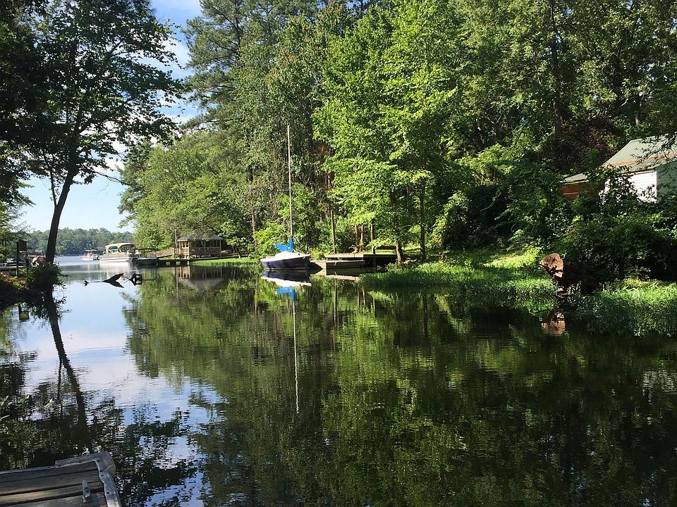 1st image of 1008 Jones Rd