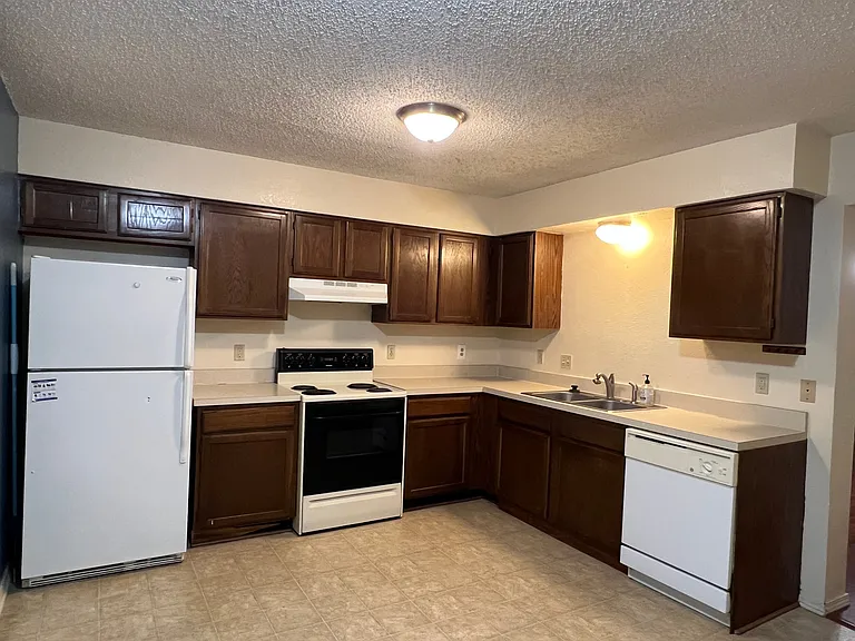 624-630 Wolftrap Dr #626 — Photo 6
