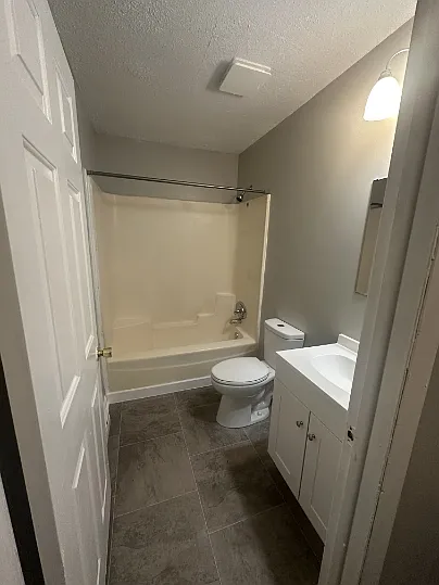 550 Smithfield Ave — Photo 6