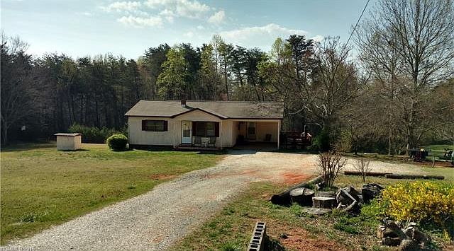 2nd image of 2960 Peniel Rd
