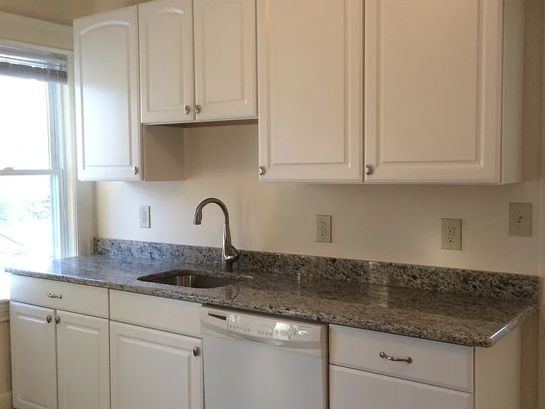 369 May St #2 — Photo 3