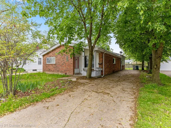 80 E Mahan Ave, Hazel Park, MI 48030