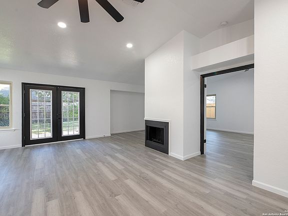 3rd image of 3235 LE BLANC ST