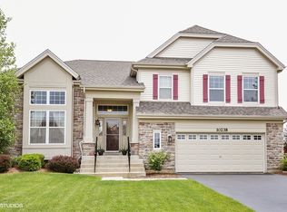 10238 Lenox Ct, Huntley, IL 60142