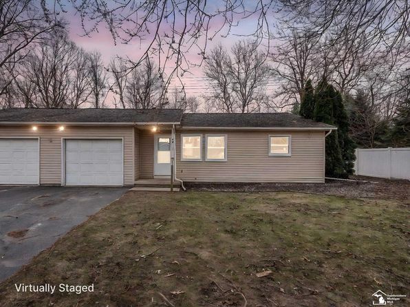 292 S Division St, Petersburg, MI 49270