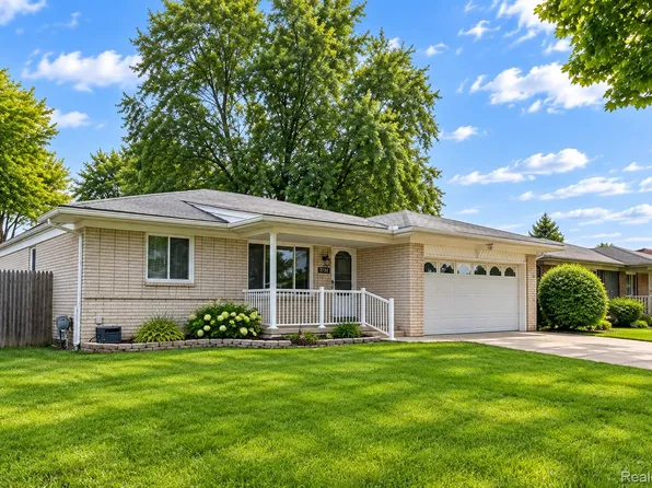 41654 Harvard Dr, Sterling Heights, MI 48313