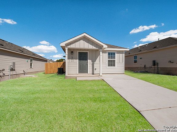 3rd image of 13630 Flock Pl