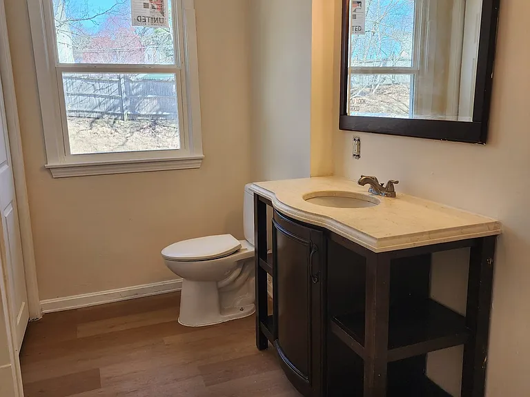 18 Tobin Ave — Photo 22