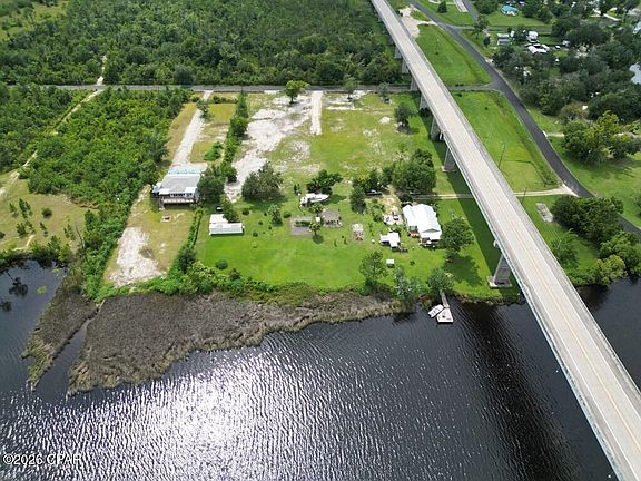 5th image of 156 S Canal Dr