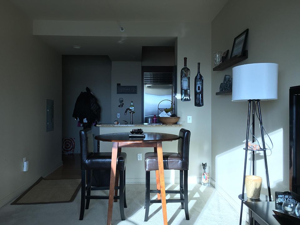 2nd image of 425 1st St #705