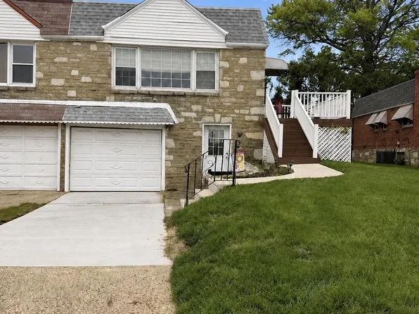 9968 Woodfern Rd, Philadelphia, PA 19115