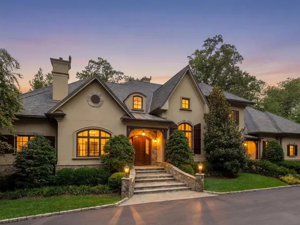 9250 Persimmon Tree Rd, Potomac, MD 20854