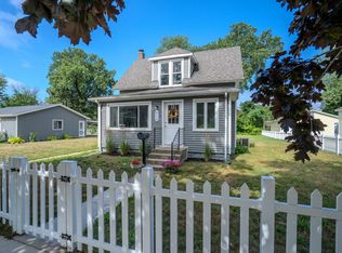 912 Saint Joseph St, South Haven, MI 49090