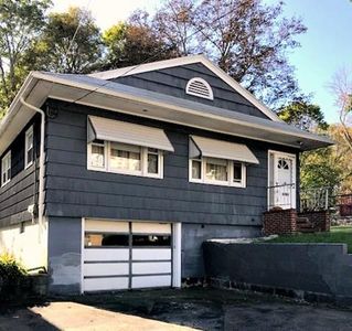 35 Swan St, Lawrence, MA, 01841