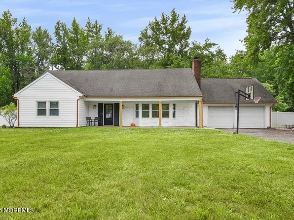 12 Maxwell Lane, Manalapan, NJ 07726