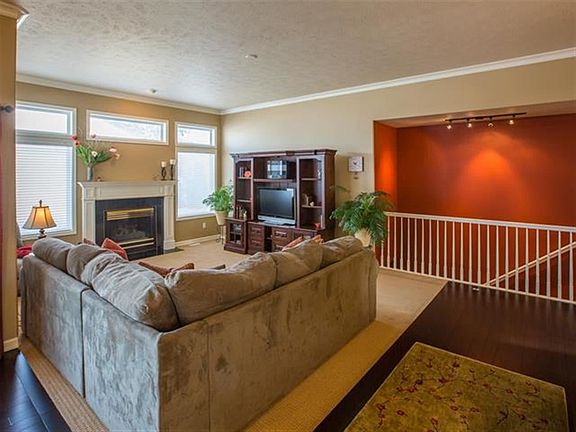 3rd image of 5029 E Glenngrae Ln