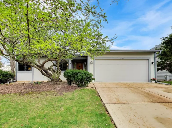 6501 Raintree Ct, Lisle, IL 60532