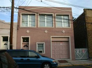 4917 Murphy Pl, West New York, NJ 07093