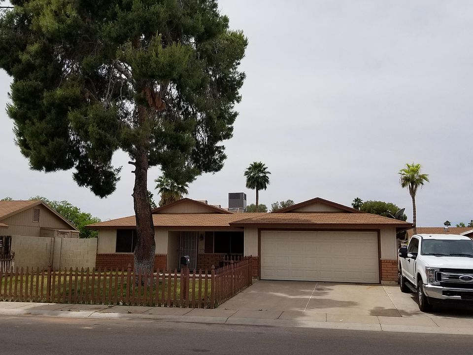 2nd image of 2118 N Central Dr