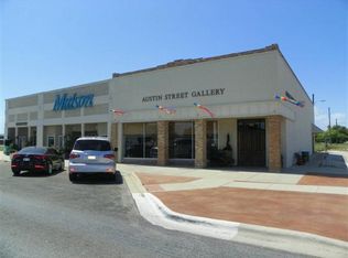 501 S Austin St, Rockport, TX 78382