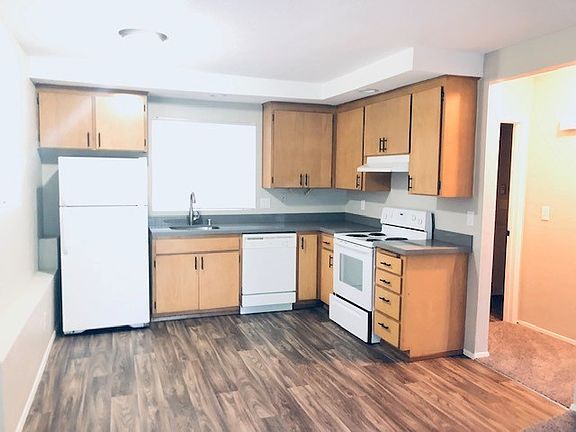 4th image of 12722 51st Ave NE APT 5