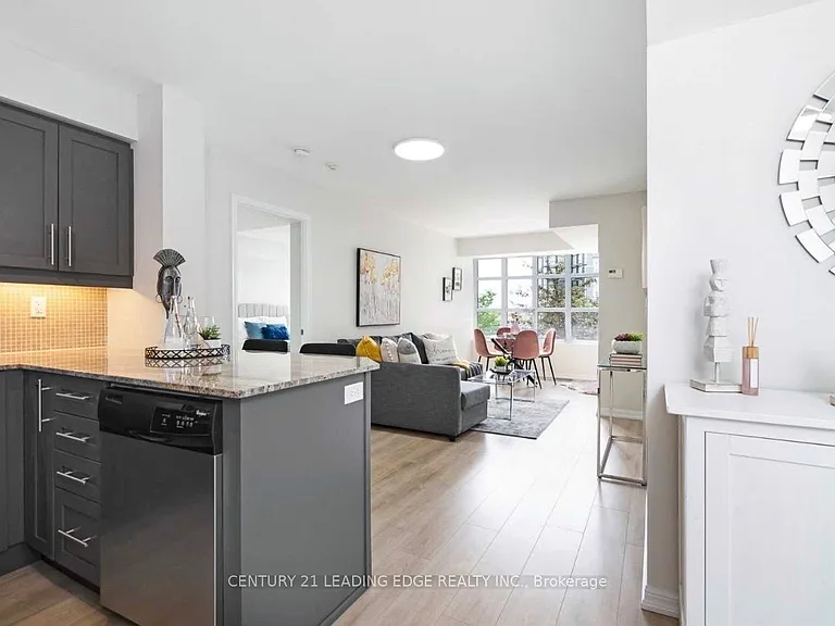 65 Liberty St #423 — Photo 6