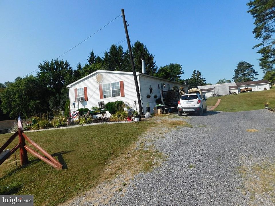 2nd image of 50 Oak St