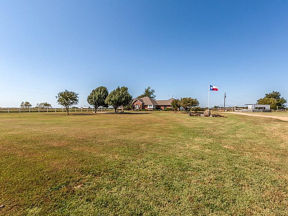 4th image of 4809 County Road 2815