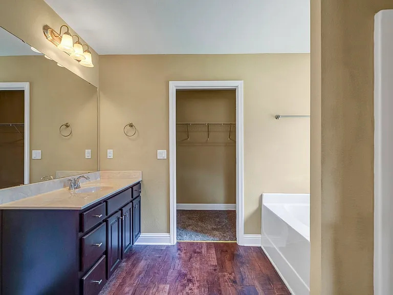 5459 E Brook Dr — Photo 8
