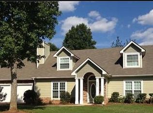 969 Crossing Rock Dr, Lawrenceville, GA 30043