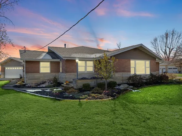 1271 E 500 North Rd, Cissna Park, IL 60924