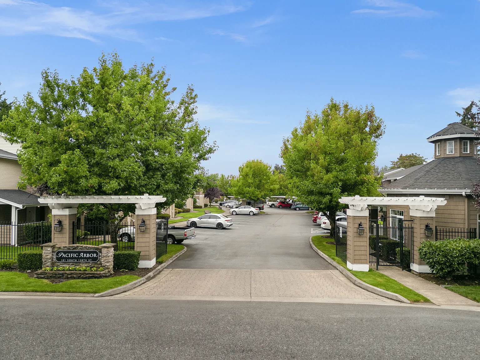 Pacific Arbor Apartments — Photo 2