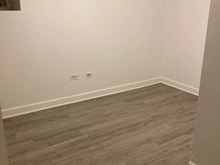 945 W Agatite Ave #G — Photo 1