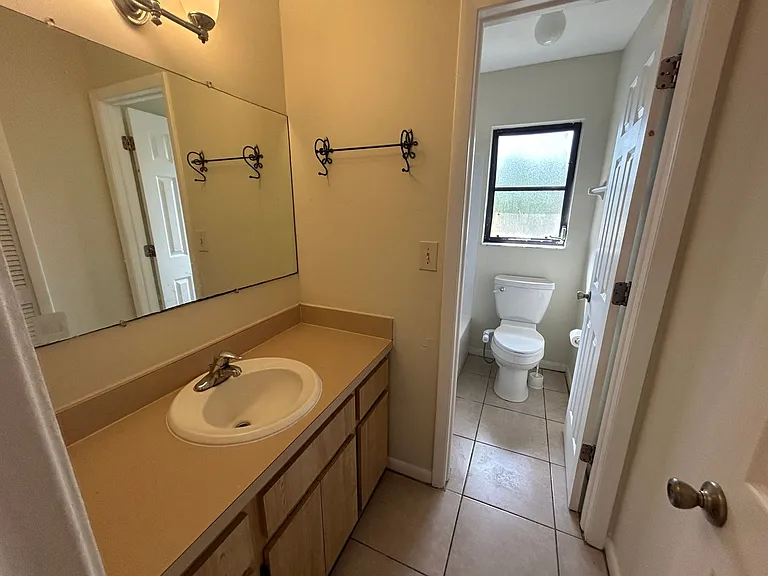 17382 W Carnegie Cir — Photo 10