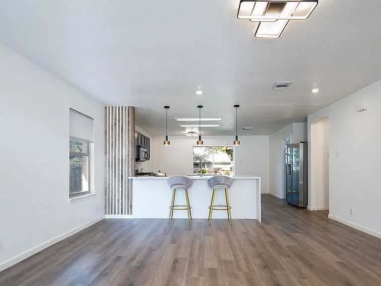 1800 Carriage Hills Trl — Photo 13