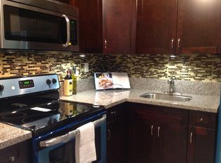 16790 NE 14th Ave APT 102, North Miami Beach, FL 33162