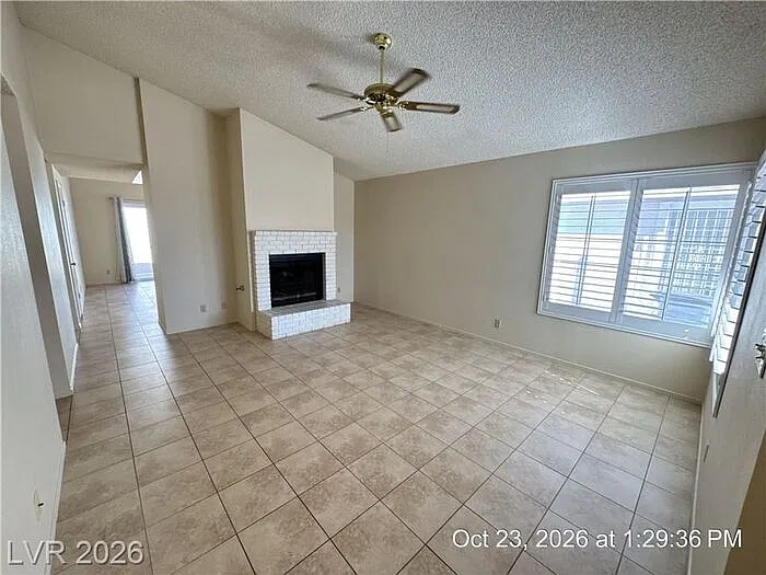 2 bed, 2.0 bath, 1164 sqft, $1,600 — Photo 3