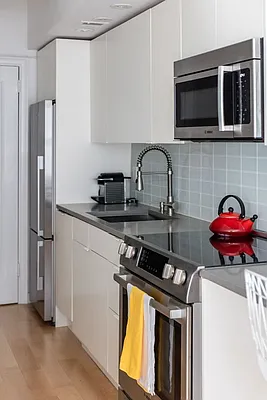 Sold by HomeDax Real Estate | media 9