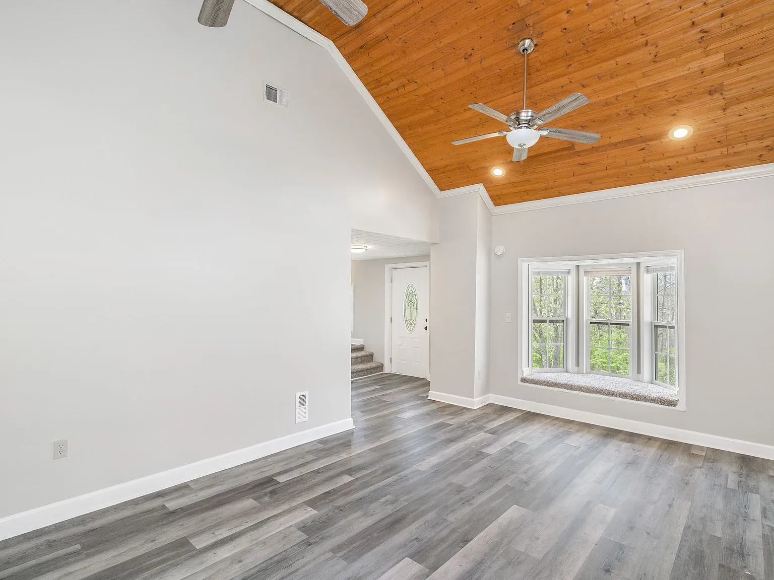 (ACHMidLDov) 9907 Donovan Lane - 0 — Photo 3