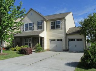 121 S Cromwell Dr, Mooresville, NC 28115
