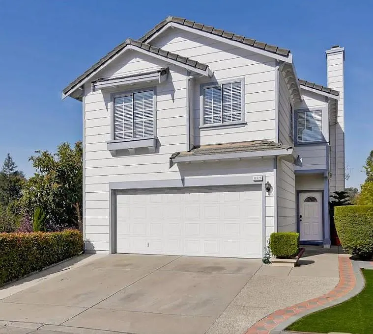 18726 Sydney Cir photo 1