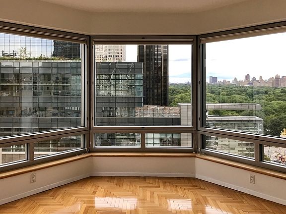 3rd image of 301 W 57th St APT 15A