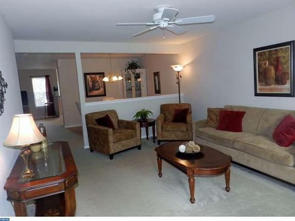 5th image of 22 Cypress Pl