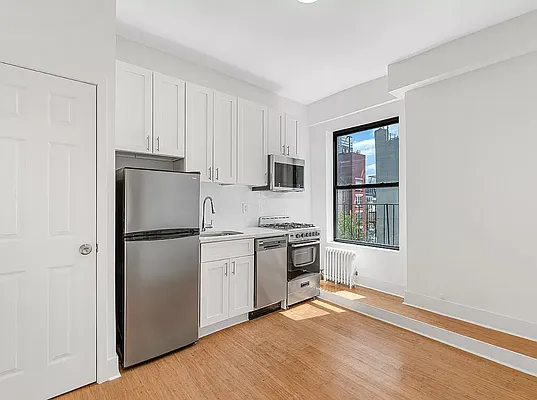 Rented by REAL New York | media 3