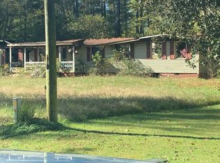 945 Cobb Dr, Leighton, AL 35646