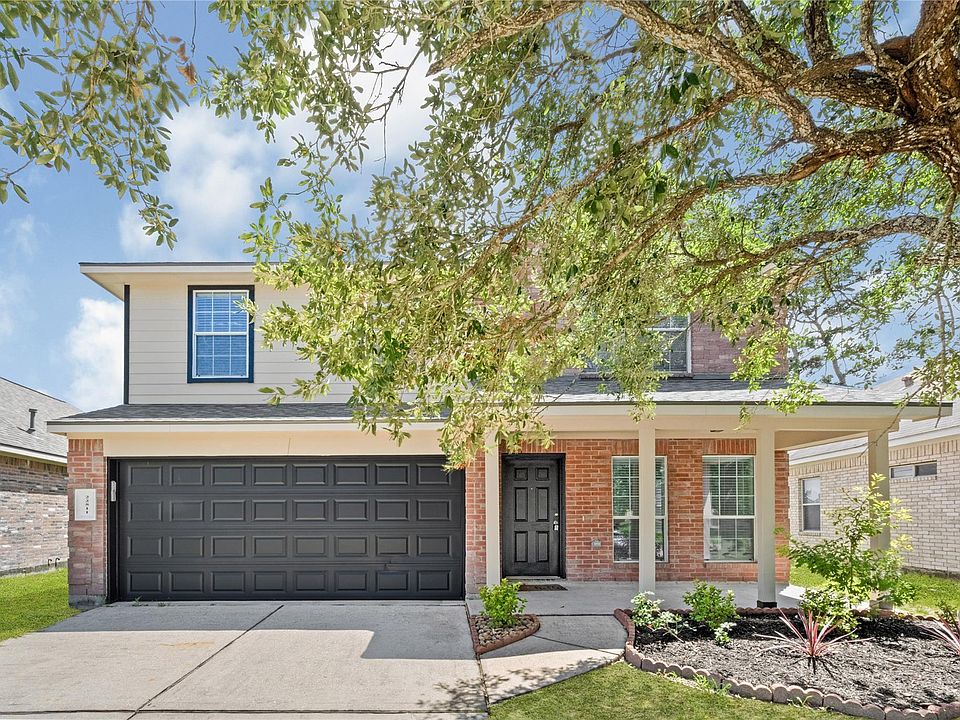 1st image of 22511 Sweetglen Ct