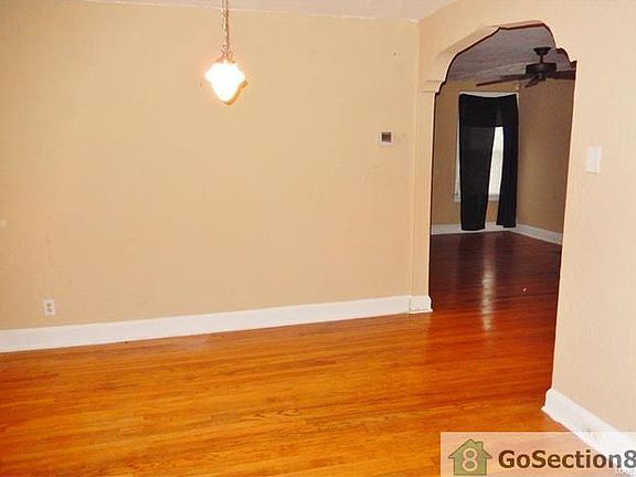 4th image of 6005-6007 Maple Ave