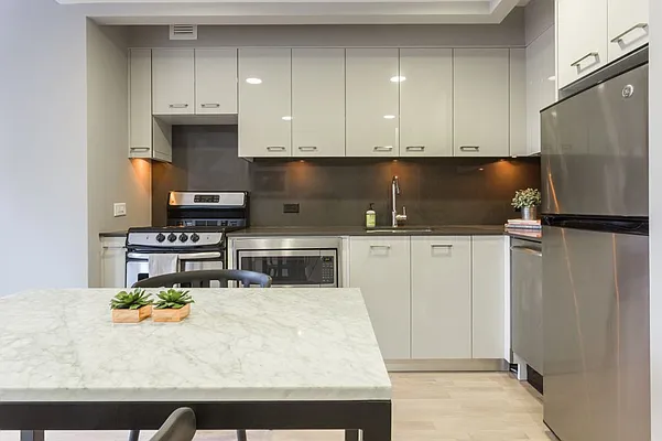 Rented by MNS | media 14